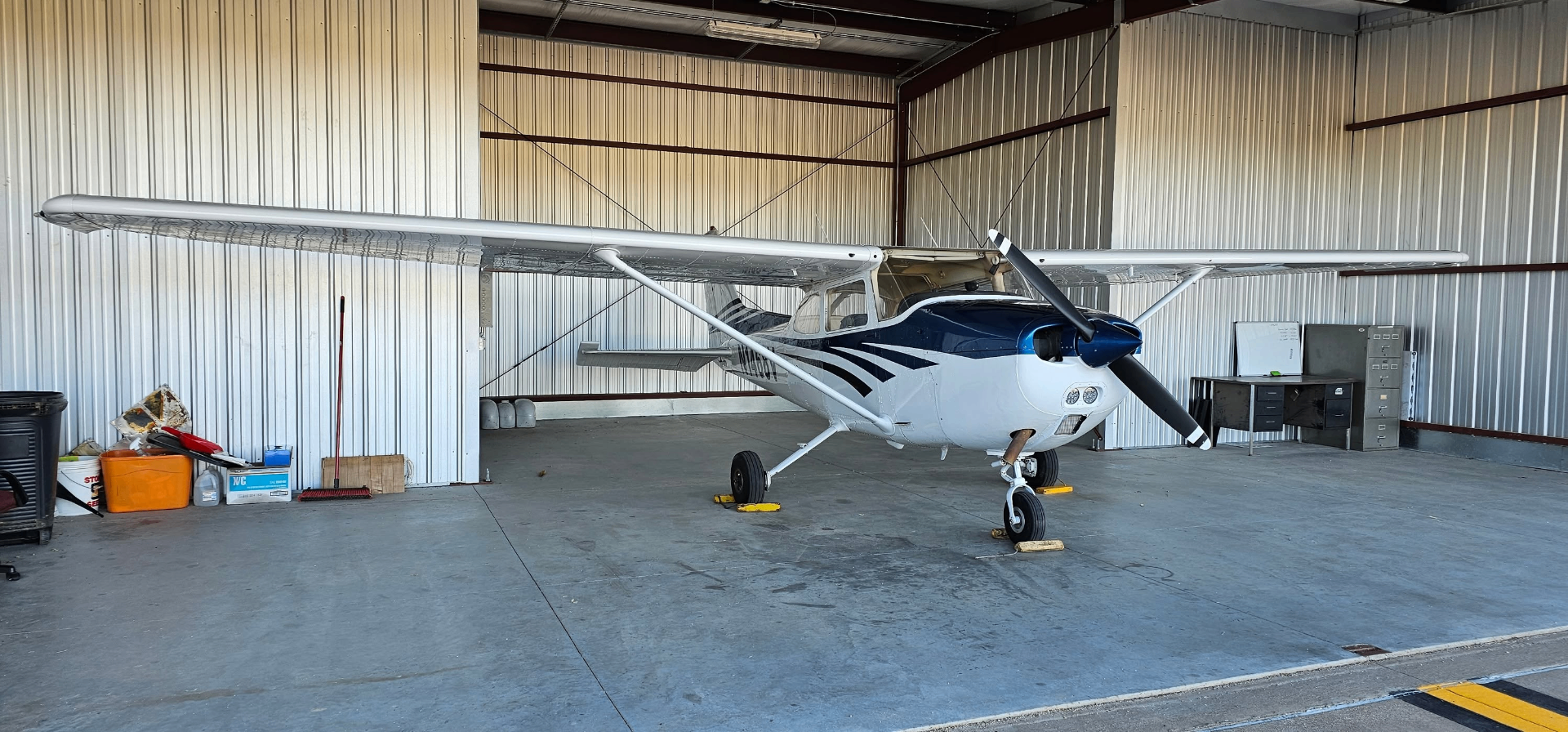N1468V photo 4